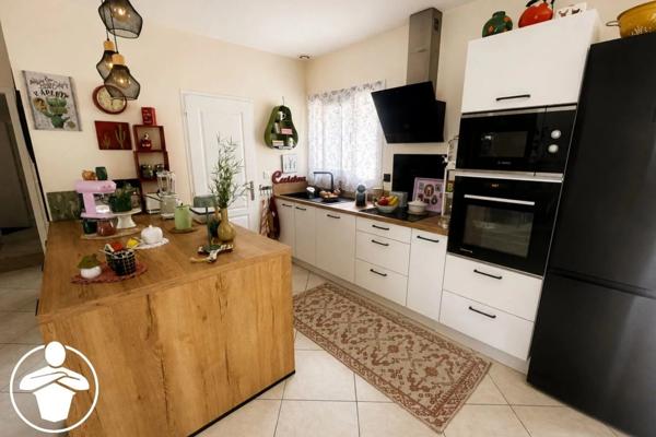 Vente                                                      Maison
                        
                     5 pièces                      94 m2                     à Villeneuve-sur-Lot
