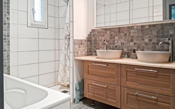 Maison à vendre    4 pièces •  Lavault-Sainte-Anne