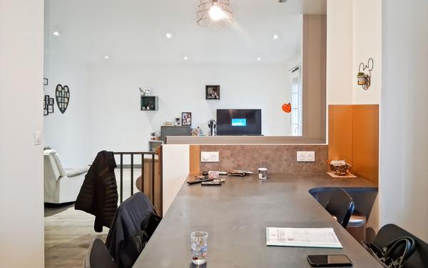 Maison à vendre    4 pièces •  Lavault-Sainte-Anne