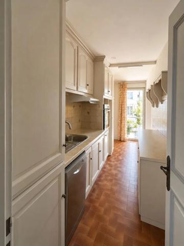 EXCLUSIVITE - Appartement à rénover dans Résidence privée à Saint-Tropez