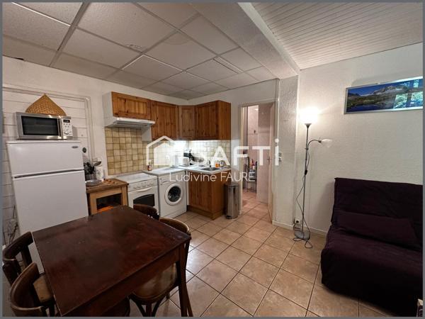 Studio rare à la vente!