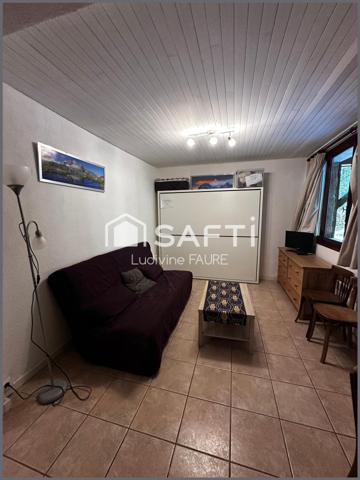 Studio rare à la vente!