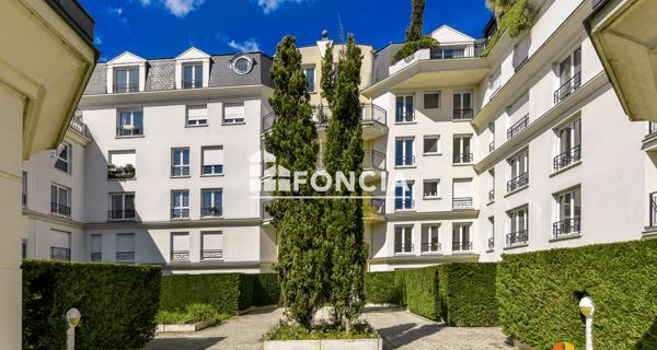 Location Appartement 2 pièces 43.72 m² - Le Plessis-robinson 92350