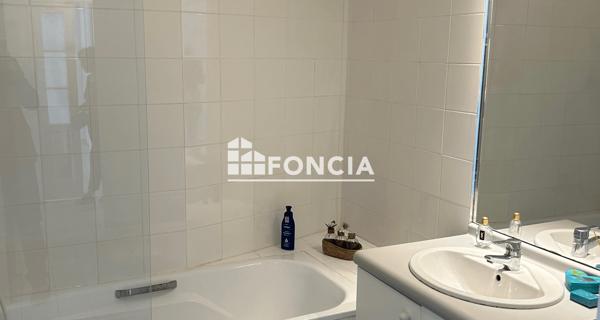 Location Appartement 2 pièces 43.72 m² - Le Plessis-robinson 92350
