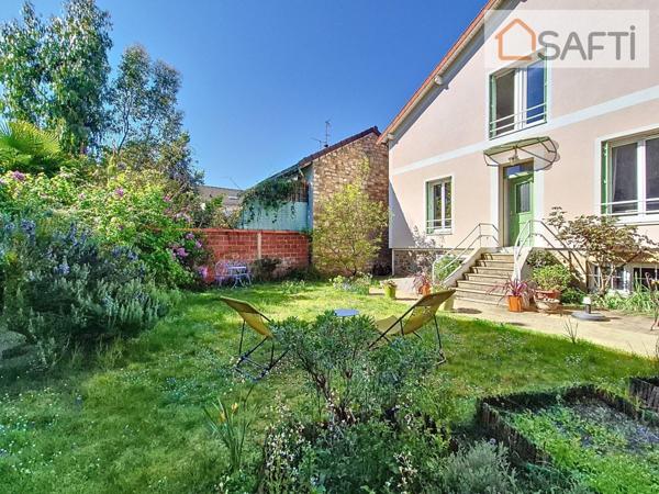 Jolie meuliere renovée, 3 chambres possibilité 4, au calme, à 4 min du RER