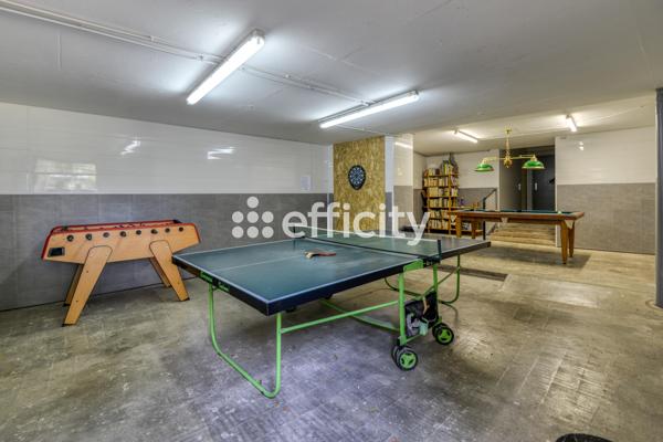 Appartement
         4 pièces
        - 123 m² Bien prestige 485 000 € *