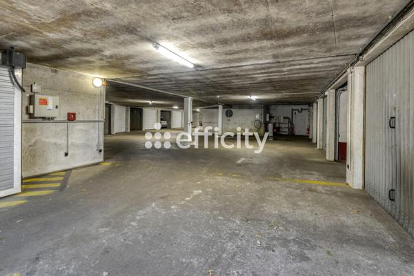 Appartement
         4 pièces
        - 123 m² Bien prestige 485 000 € *