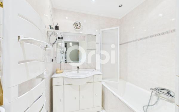 Appartement à vendre    3 pièces • 65,05 m2 La Roquette-sur-Siagne