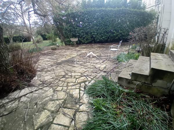 Vue sur le parc, avec des accès