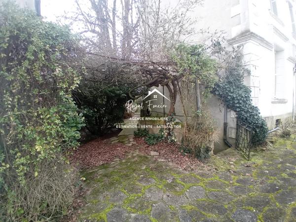 Vue sur le parc, avec des accès