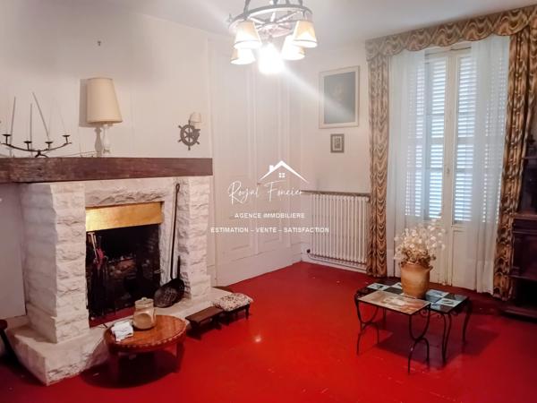 Vue sur le parc, avec des accès