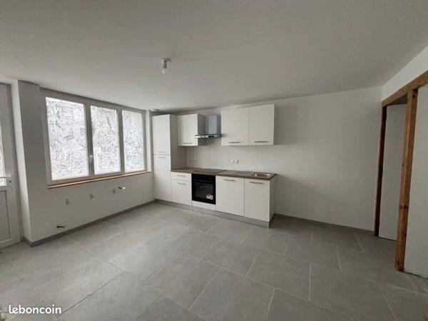 Location Maison de ville 4 pièces 112 m2 à Matha