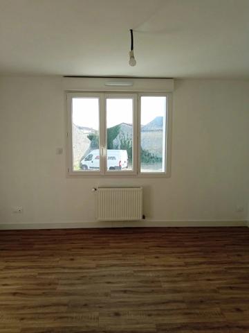 Location Maison de ville 4 pièces 112 m2 à Matha