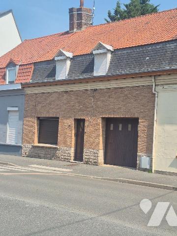 EN EXCLUSIVITE chez votre notaire - Maison 115 m² sh /  DPE D / HYPER CENTRE VILLE HAZEBROUCK (...