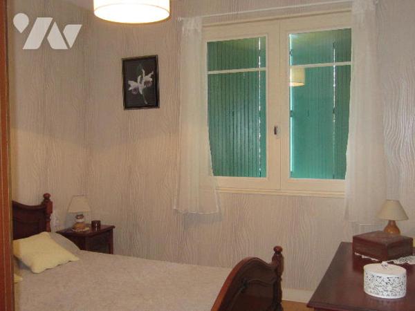 VILLA TYPE 6 avec dépendances, parc arboré et piscine