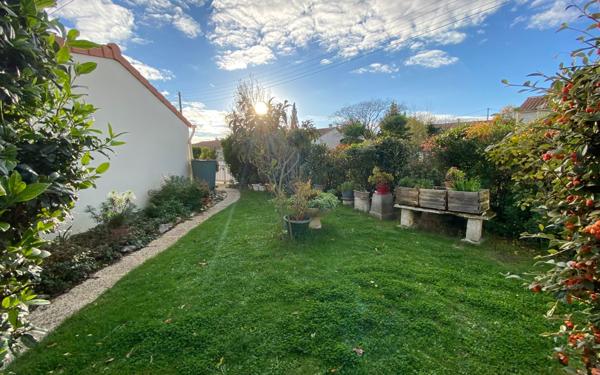 Maison à vendre    4 pièces •  Rochefort