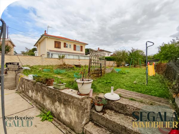 Saint-Benoît-de-Carmaux (81400) Saint Benoit de Carmaux - Maison dans une impasse