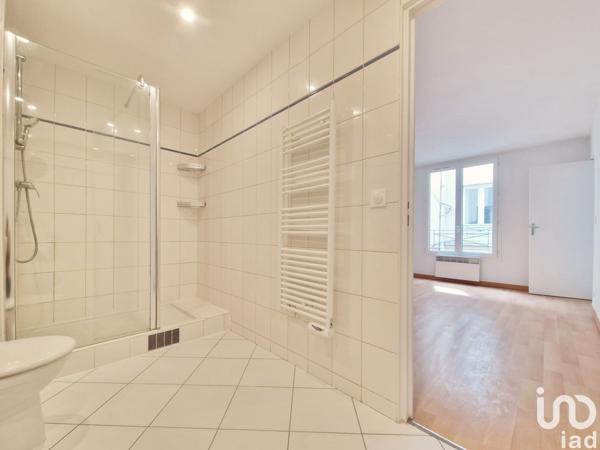 Appartement 2 pièces de 42 m² à Paris (75011)