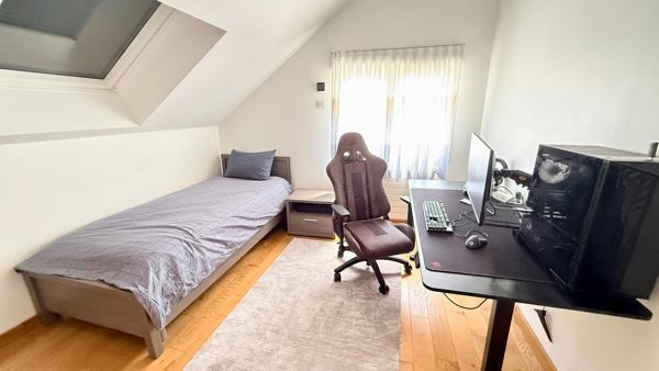 Maison familiale avec beau terrain