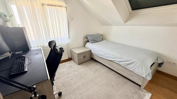 Maison familiale avec beau terrain