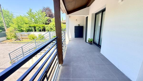 Maison familiale avec beau terrain