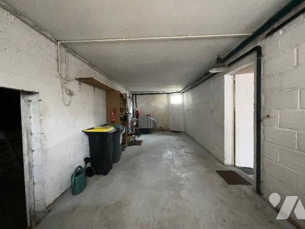 CHÂTEAU-RENAULT (37110) – Maison avec grange et cour, centre-ville