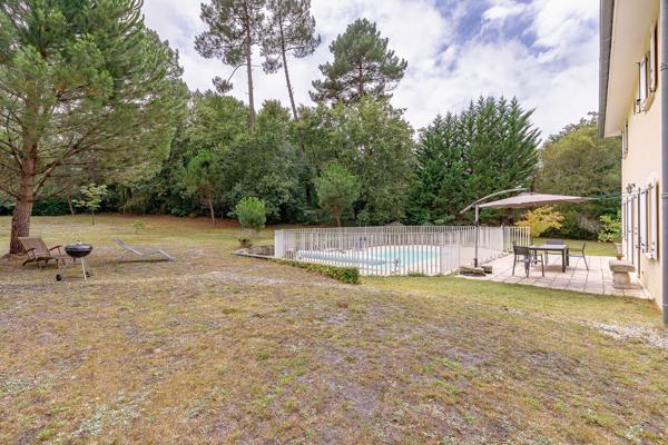 MIOS: Maison sur terrain de 16 000m²