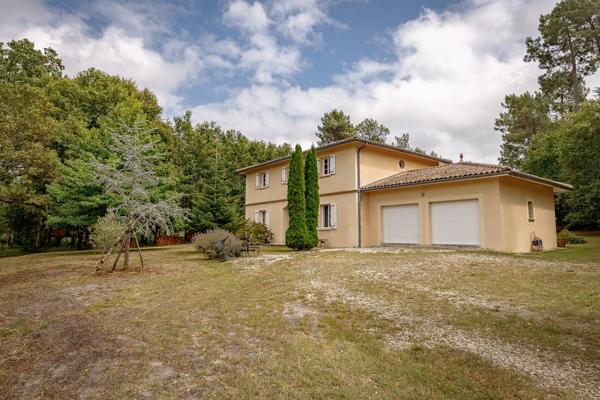 MIOS: Maison sur terrain de 16 000m²