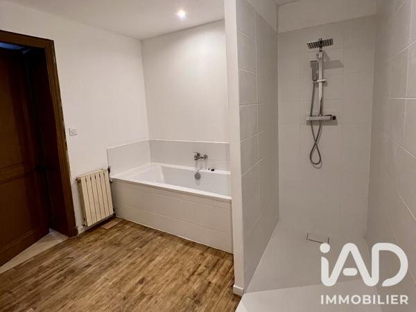 Maison à vendre 6 pièces 332,99 m² Berneuil