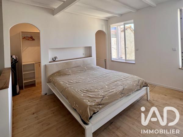 Maison à vendre 6 pièces 332,99 m² Berneuil