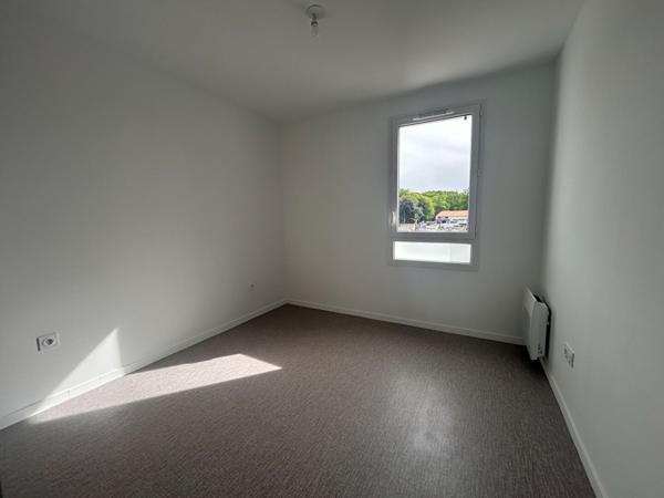 OFFRE - BREUILLET NEUF CENTRE VILLE Breuillet