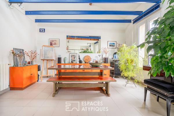 Duplex traversant au dernier étage avec appartement communiquant