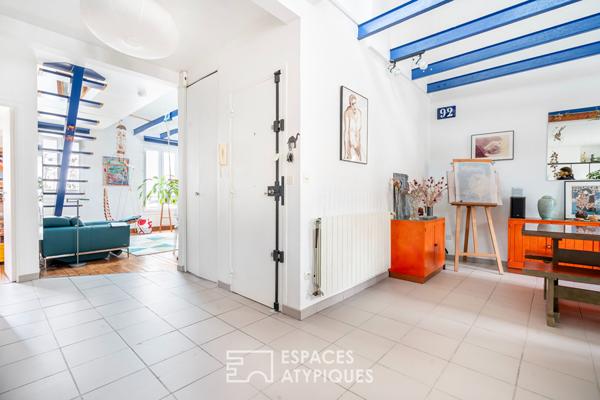 Duplex traversant au dernier étage avec appartement communiquant