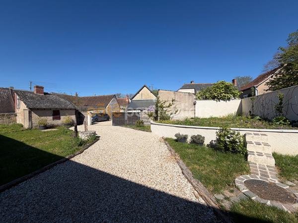 Vente Maison129 m² - 7 Pièces - SAINT MARTIN LE BEAU (37270)