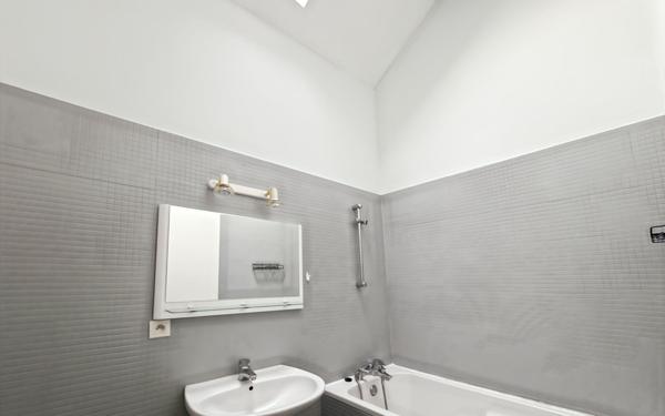 Appartement à vendre    3 pièces • 53,41 m2 Orléans