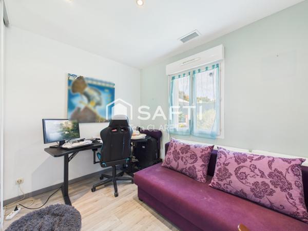 Maison plain-pied avec 4 chambres  et piscine