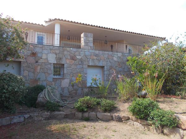 A 2km400 de la plage de SANTA-GIULIA