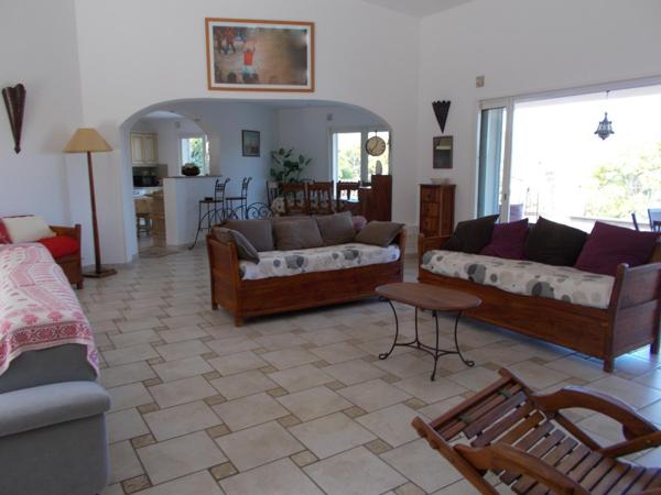 A 2km400 de la plage de SANTA-GIULIA