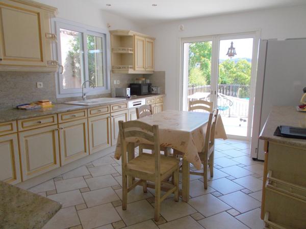 A 2km400 de la plage de SANTA-GIULIA