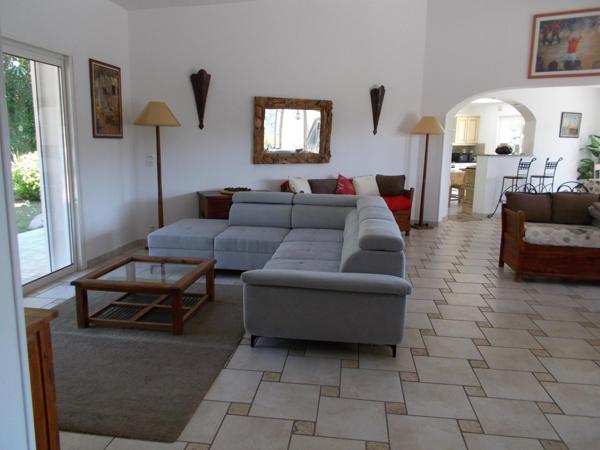 A 2km400 de la plage de SANTA-GIULIA