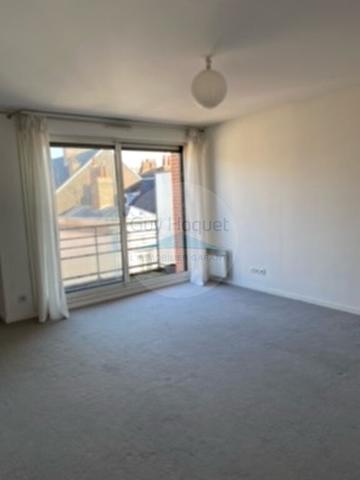 Location d'un appartement F2 (44 m²) à DOUAI