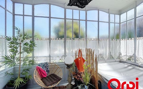 Maison à vendre    8 pièces • 563,90 m2 Les Aix-d'Angillon