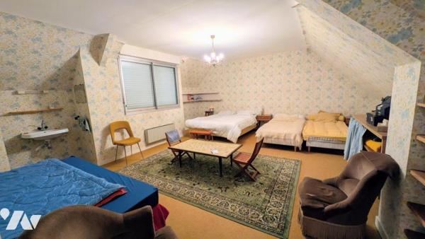 MAISON PROCHE LOMENER