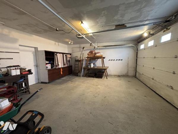 MAISON PROCHE LOMENER