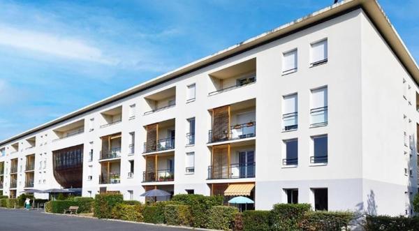 INVESTISSEMENT LOCATIF – MONTLUÇON – Résidence Séniors Domitys Les Rives du Cher - 5,14 de rentabilité