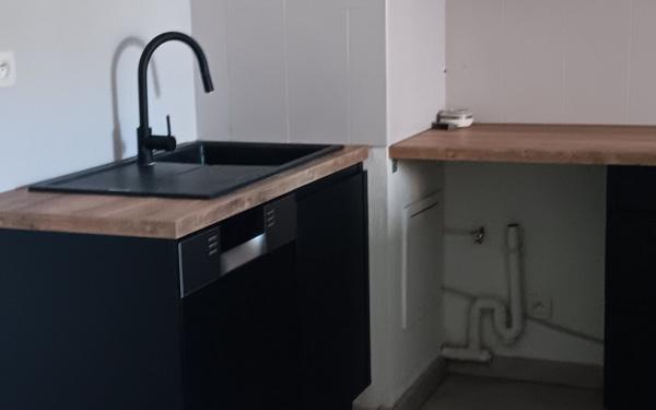 Appartement à louer    3 pièces • 55 m2 Annemasse