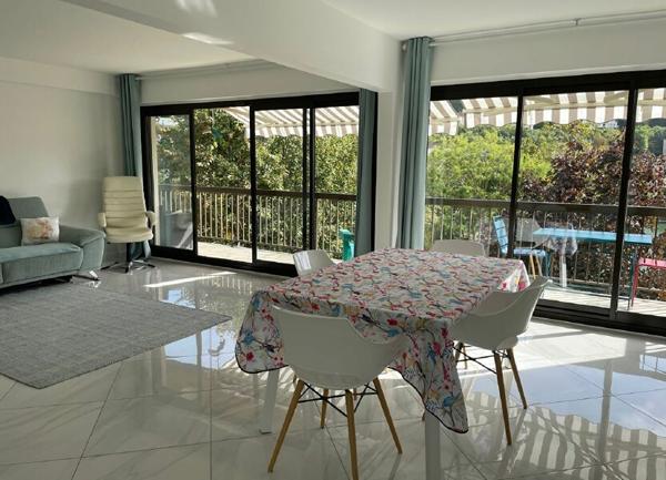 Appartement à vendre    4 pièces • 106,57 m2 La Varenne - Saint-Maur-des-Fossés