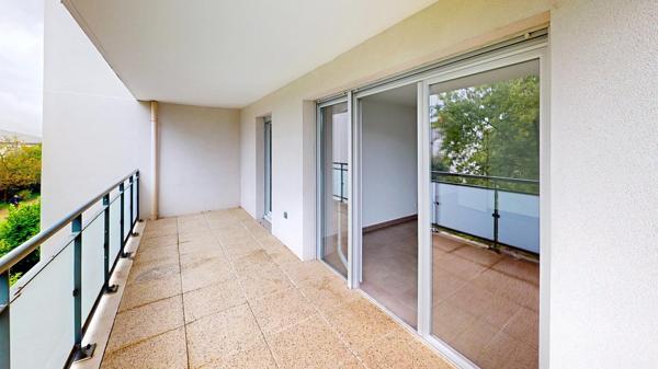 MEYZIEU CENTRE T4 85M², TERRASSE, GARAGE DOUBLE