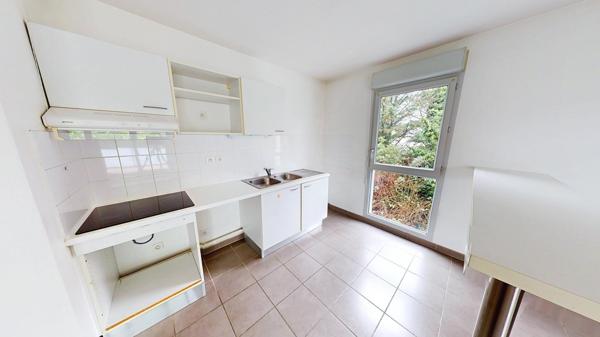 MEYZIEU CENTRE T4 85M², TERRASSE, GARAGE DOUBLE