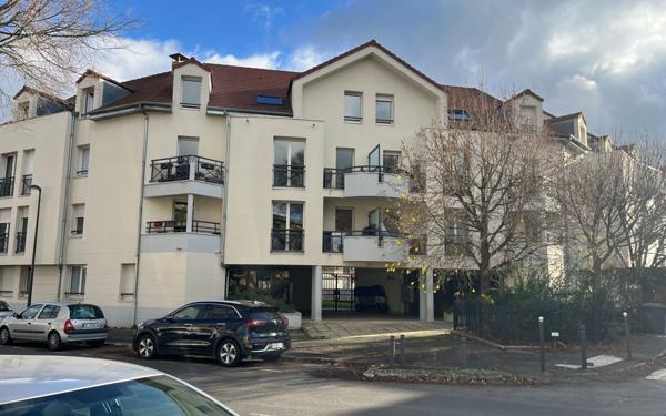 Appartement à louer    1 pièce •  Massy